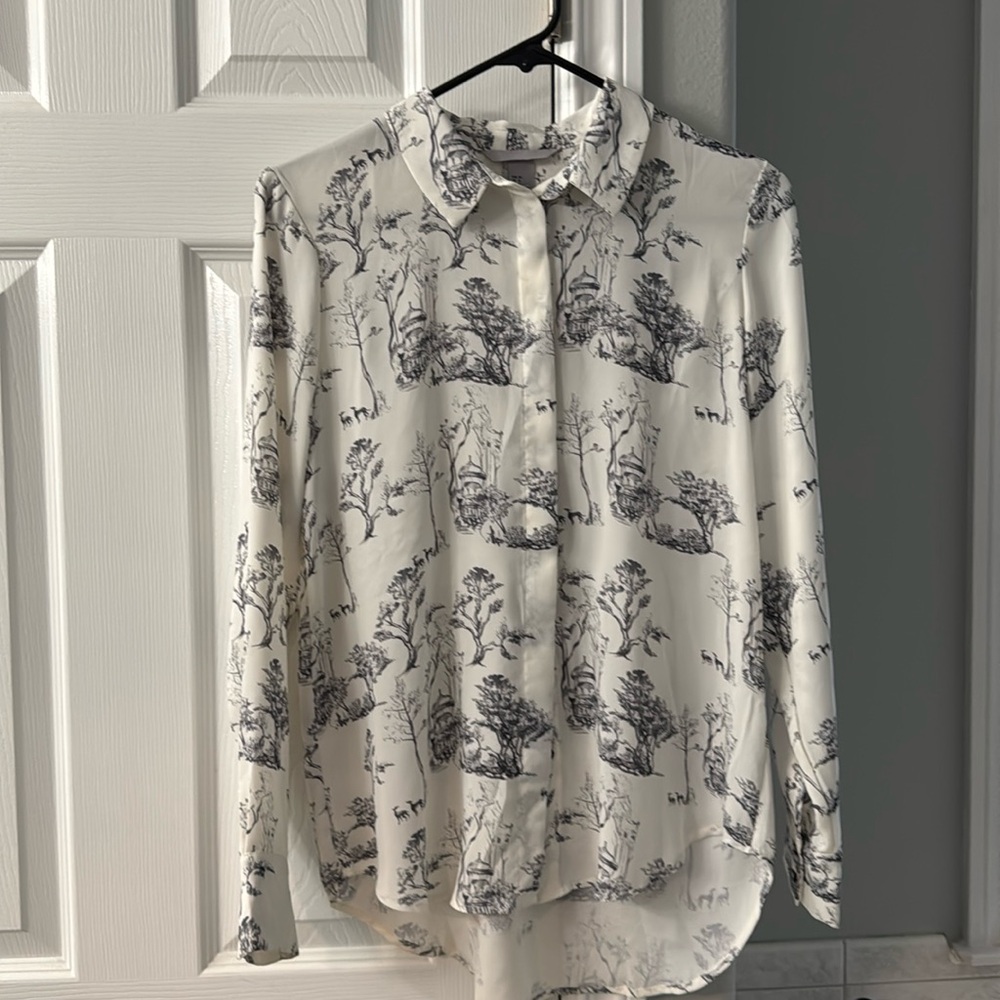 H&M size US 6 EUR 36
Worn once